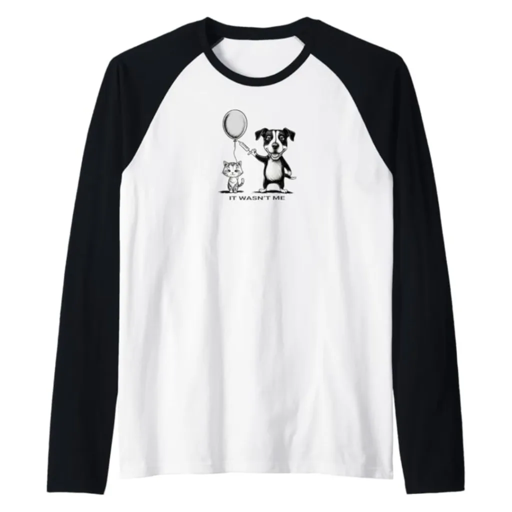 Graphic Saying Raglan Baseball Tee with "It Wasn’t Me" dog and cat print – front view